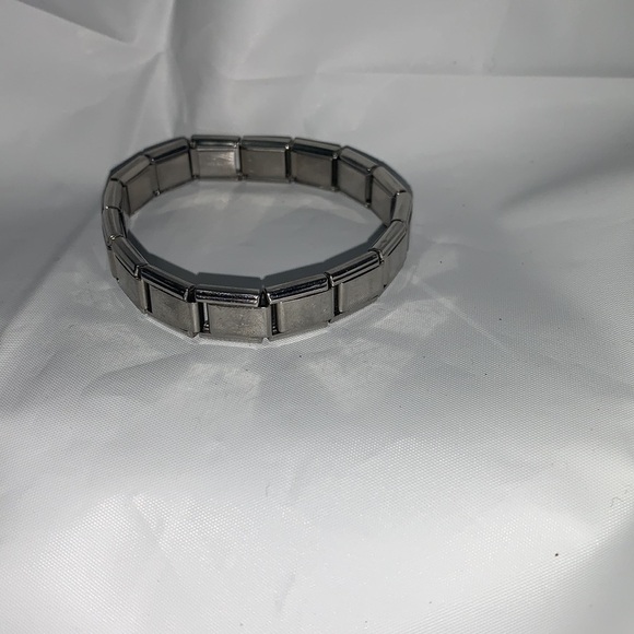 STAINLESS Steel Segmented Bracelet with Lavender accent segment. 5.5” - Picture 4 of 5